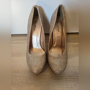 Gold Parler Pumps